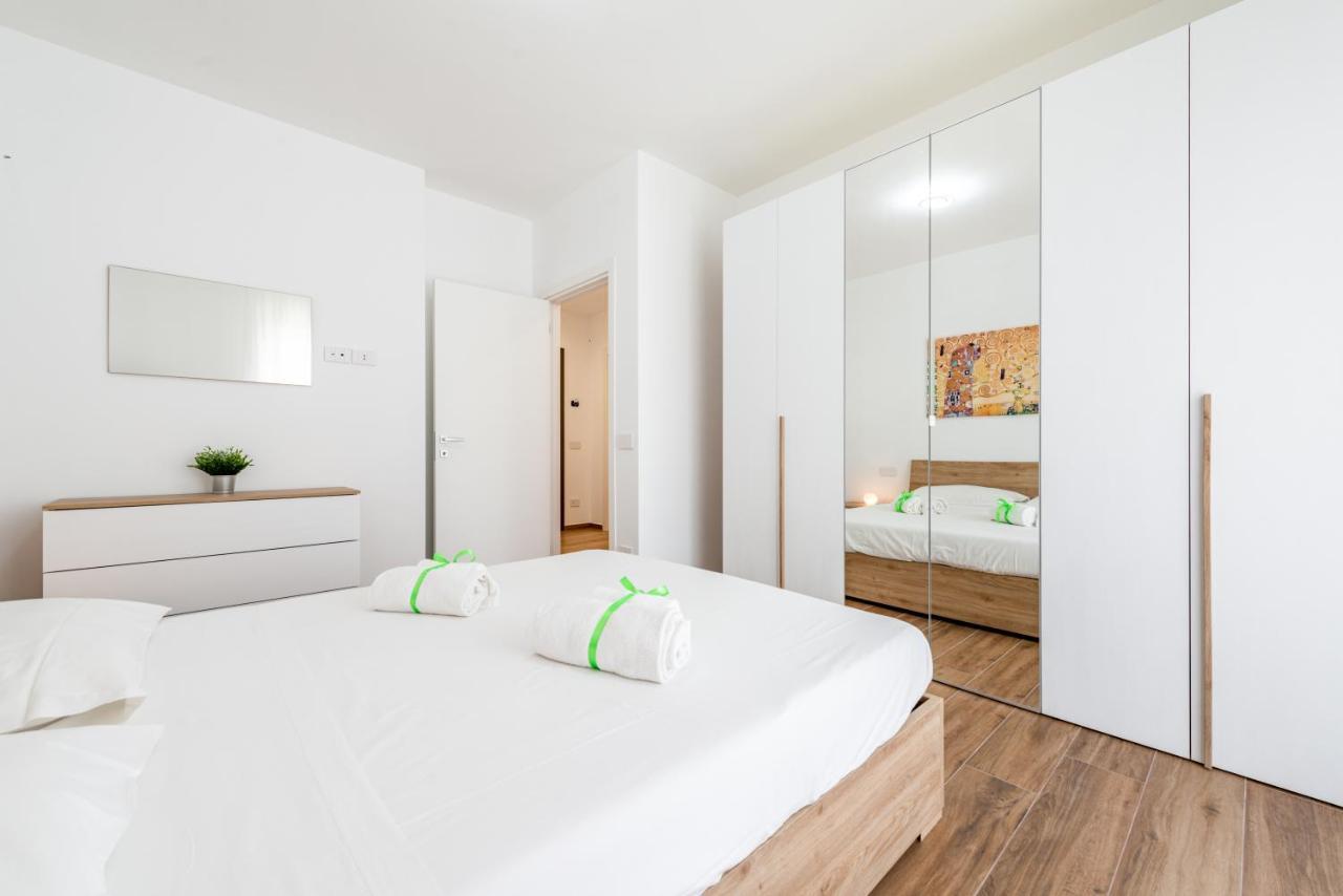 Central Station Apt With Parking Bari Exterior photo